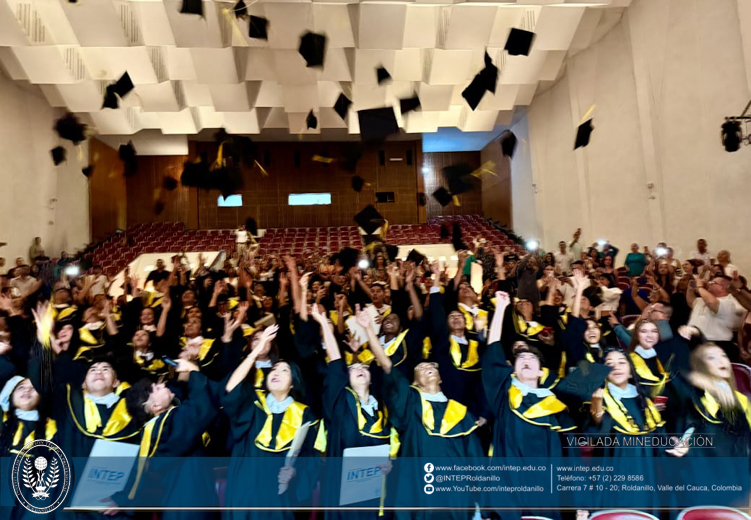 En el Valle del Cauca 102 jóvenes se graduaron de bachilleres y de técnicos profesionales