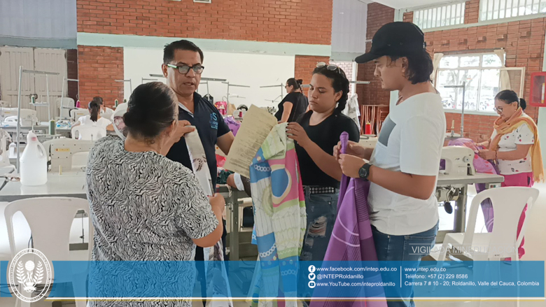 Taller de manejo de Máquinas Planas y Ensamble de Prendas