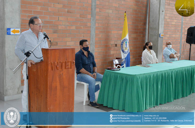 Homenaje al exfuncionario Hugo Fernando Lozano