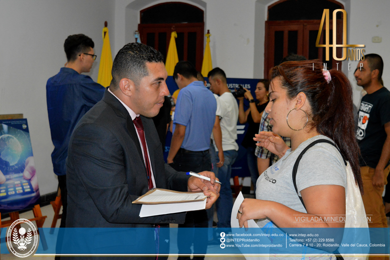 Conferencias Proyecto REVOLUCIÓNATE 4.0